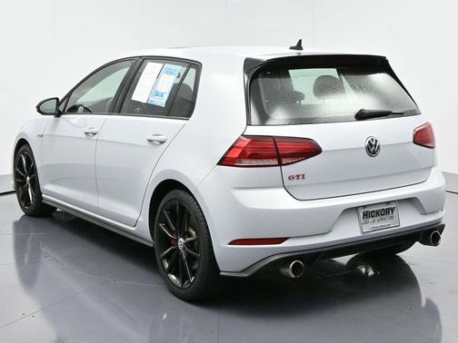 2021 Volkswagen Golf GTI 2.0T SE DSG