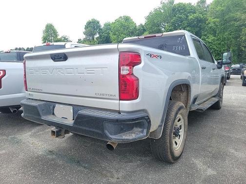 2022 Chevrolet Silverado 2500 Custom