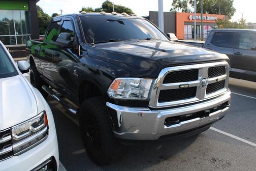 2018 RAM 2500 Tradesman Crew Cab 4x4 6'4' Box