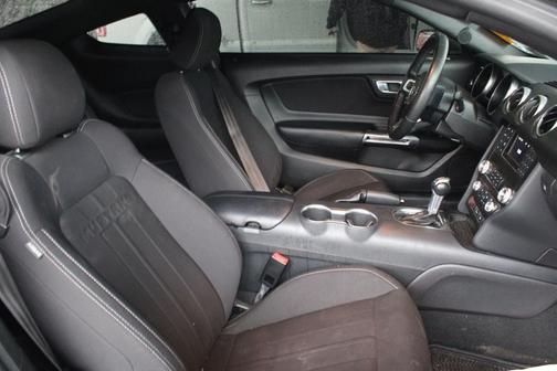 2021 Ford Mustang EcoBoost