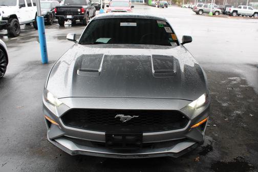 2021 Ford Mustang EcoBoost