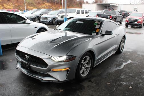 2021 Ford Mustang EcoBoost