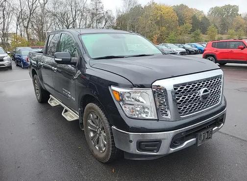 2019 Nissan Titan SV