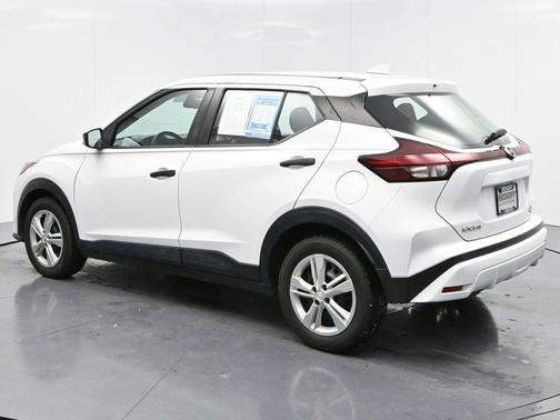 2021 Nissan Kicks S