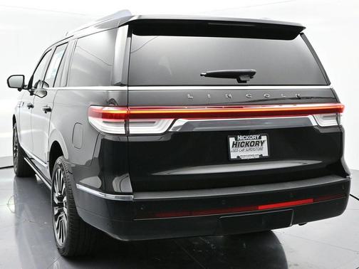 2023 Lincoln Navigator Black Label