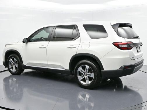 2023 Honda Pilot AWD EX-L 7 Passenger