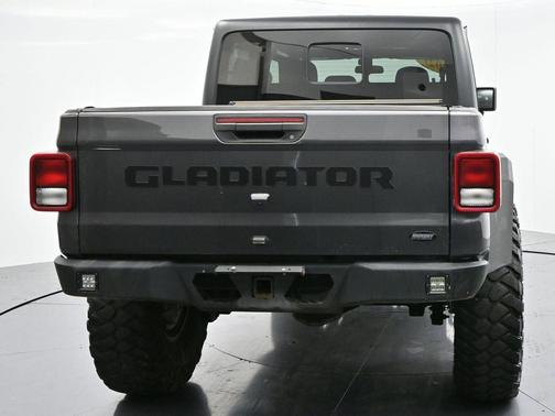 2021 Jeep Gladiator Willys 4x4