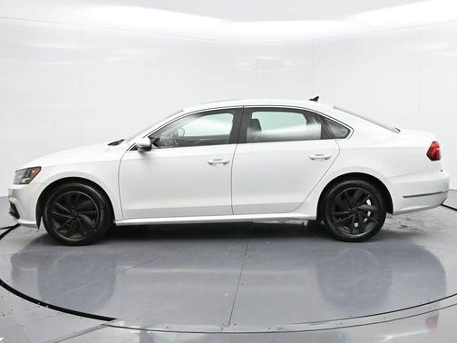 2018 Volkswagen Passat 2.0T SE