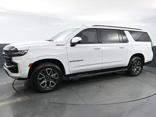 2022 Chevrolet Suburban 4WD Z71
