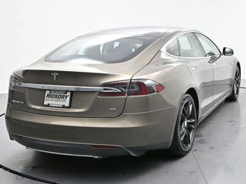 2015 Tesla Model S 85