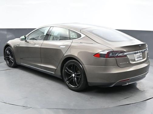 2015 Tesla Model S 85