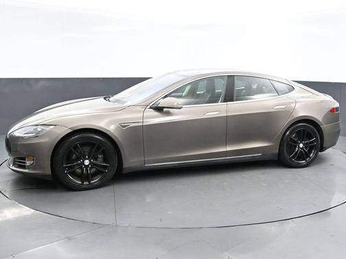 2015 Tesla Model S 85
