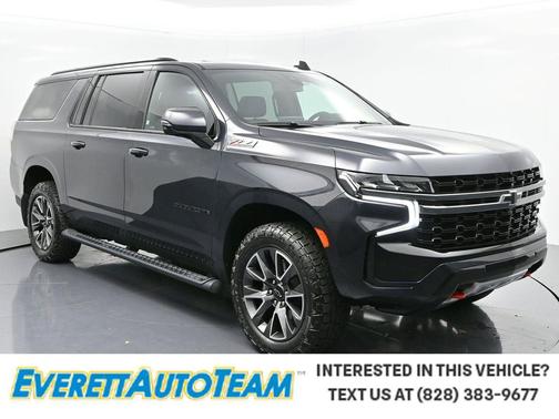 2022 Chevrolet Suburban 4WD Z71