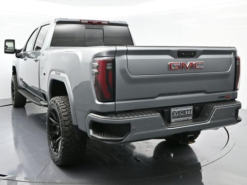 2025 GMC Sierra 2500 AT4