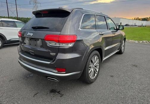 2018 Jeep Grand Cherokee Summit
