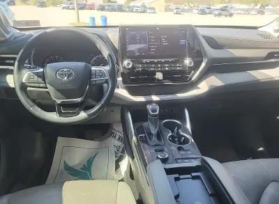 Magnetic Gray Metallic 2021 Toyota Highlander Limited