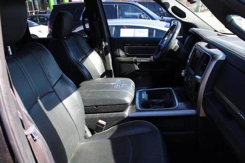 2018 RAM 1500 Limited Crew Cab 4x4 6'4' Box