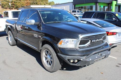 2018 RAM 1500 Limited Crew Cab 4x4 6'4' Box