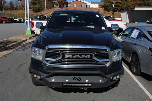 2018 RAM 1500 Limited Crew Cab 4x4 6'4' Box