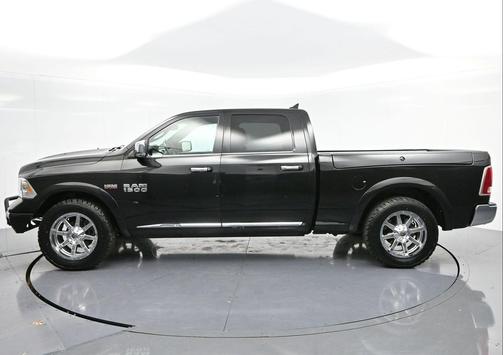 2018 RAM 1500 Limited Crew Cab 4x4 6'4' Box