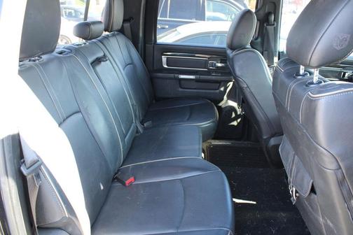 2018 RAM 1500 Limited Crew Cab 4x4 6'4' Box