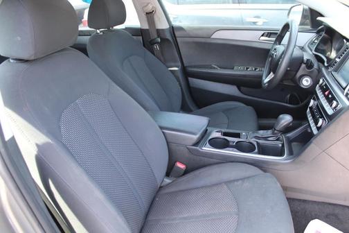 Machine Gray 2019 Hyundai SONATA SE