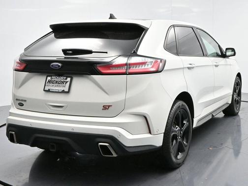 2020 Ford Edge ST