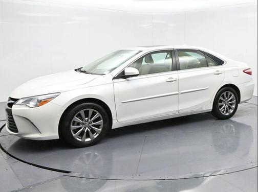 2017 Toyota Camry XLE