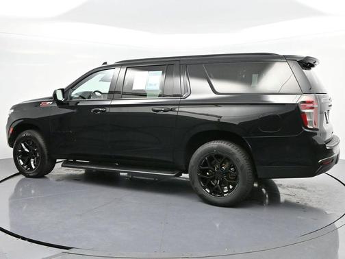 2022 Chevrolet Suburban 4WD Z71