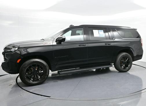 2022 Chevrolet Suburban 4WD Z71