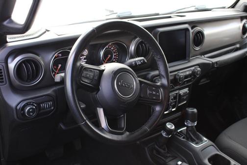 2021 Jeep Gladiator Willys 4x4