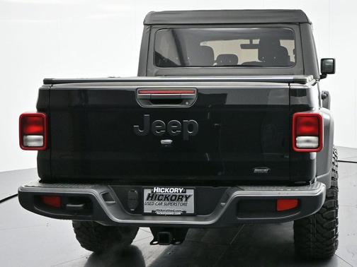 2021 Jeep Gladiator Willys 4x4