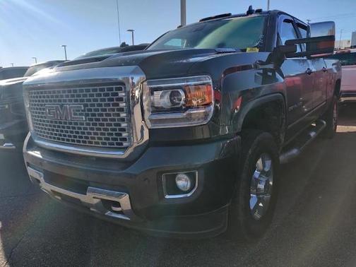 Photo 2 of 3 of 2017 GMC Sierra 3500 Denali