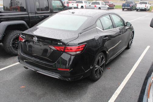 2021 Nissan Sentra SR