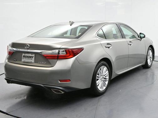 2018 Lexus ES 350 Base