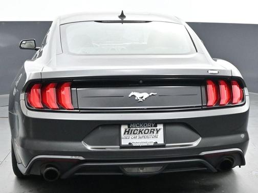 2020 Ford Mustang EcoBoost