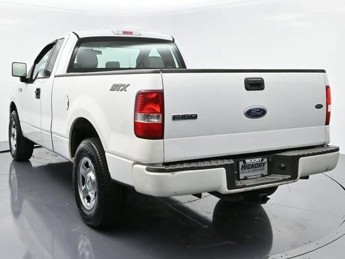 2005 Ford F-150 XL