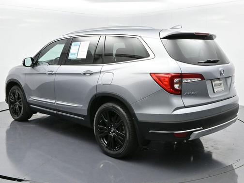 2019 Honda Pilot Touring 8-Passenger