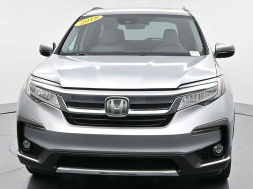 2019 Honda Pilot Touring 8-Passenger