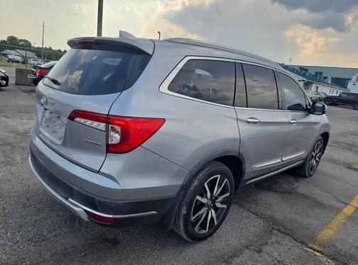 2019 Honda Pilot Touring 8-Passenger