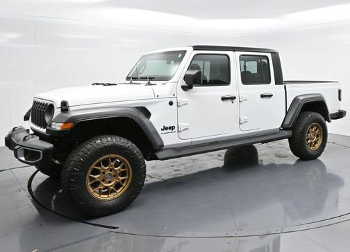 2024 Jeep Gladiator Sport