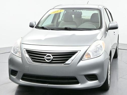 2013 Nissan Versa 1.6 S
