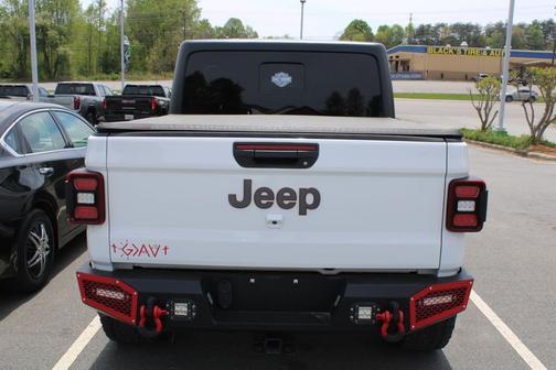 Bright White Clearcoat 2020 Jeep Gladiator Rubicon