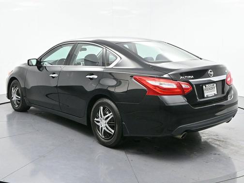 Super Black 2016 Nissan Altima 2.5 S