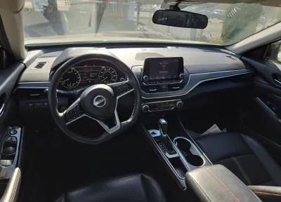 2023 Nissan Altima SR FWD