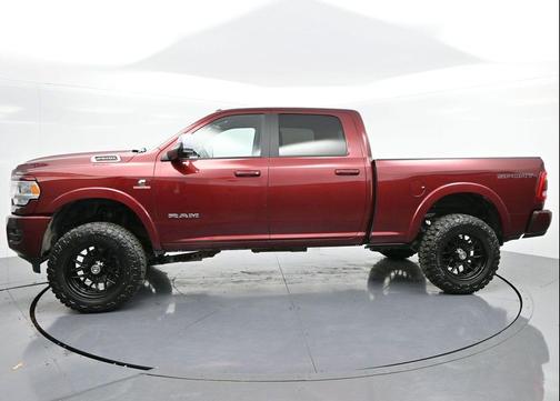 2022 RAM 2500 Laramie Crew Cab 4x4 6'4' Box