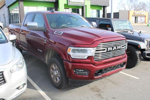 2022 RAM 2500 Laramie Crew Cab 4x4 6'4' Box