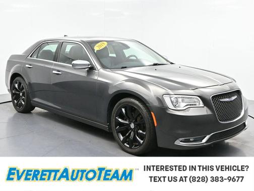 Granite Crystal Metallic Clearcoat 2019 Chrysler 300 Limited