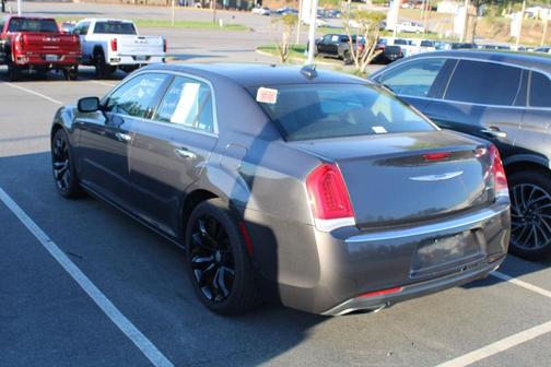 2019 Chrysler 300 Limited
