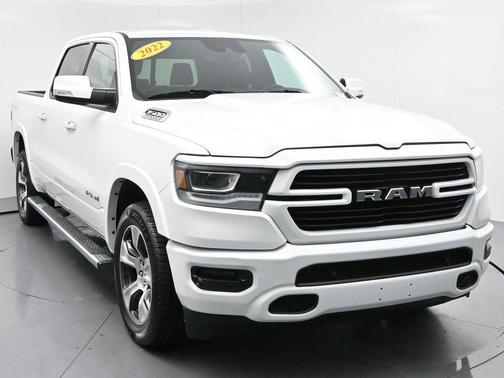 Bright White Clearcoat 2022 RAM 1500 Laramie